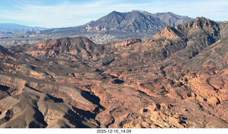 47 a2q. aerial - Utah -  near Nokai Dome