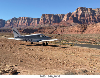 429 a2q. Utah backcountry - Road Crossing airstrip - N8377W