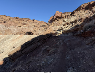 116 a2q. Utah - Mineral Canyon hike