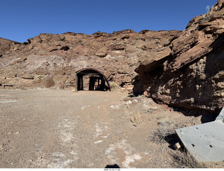 145 a2q. Utah - Mineral Canyon hike - buildings