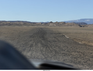 351 a2q. aerial - Utah - canyonlands - Temple Mountain (very soft)