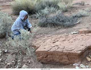 389 a2q. Utah - Hidden Splendor hike - Tyler