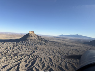 537 a2q. aerial - Utah - canyonlands