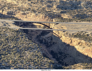 563 a2q. aerial - Utah - canyonlands