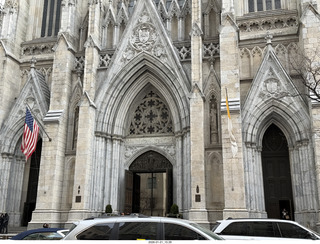 New York City - Manhattan - Rockafeller Center - ice skating rink with Prometheus