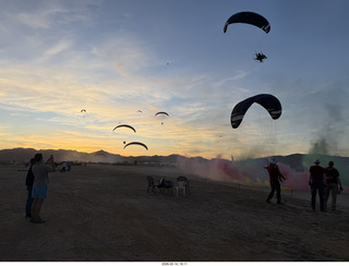 195 a2s. Arizona Flying Circus - PPGs - sunset