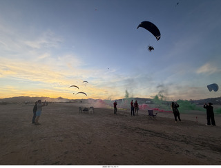 196 a2s. Arizona Flying Circus - PPGs - sunset