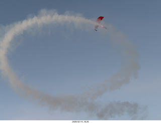 217 a2s. Arizona Flying Circus - PPG smoke trail