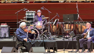 Philadelphia - Kimmel Center - Itzhak Perlman - In a Fiddler's House - my seat-neighbor's husband across the hall