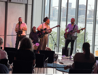 92 a2v. New York City - Whitney Museum - jazz band