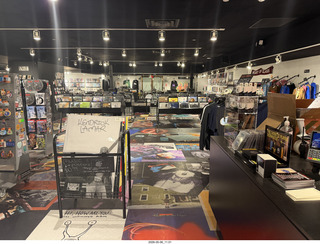 204 a2v. New York City - Top of the Rock gift shop