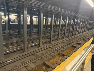 210 a2v. New York City - subway station