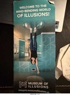217 a2v. New York City - Museum of Illusions brochure