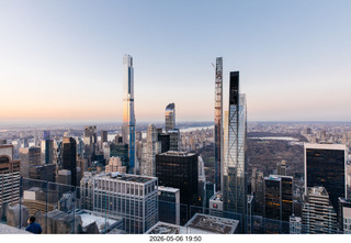 411 a2v. New York City - Top of the Rock  - pictures