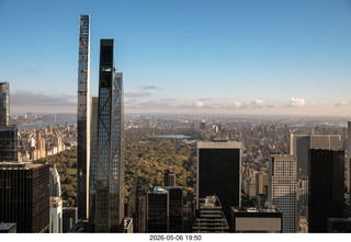 413 a2v. New York City - Top of the Rock  - pictures