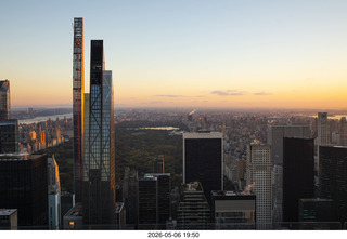 414 a2v. New York City - Top of the Rock  - pictures