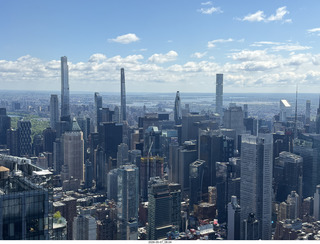 82 a2v. New York City - Edge