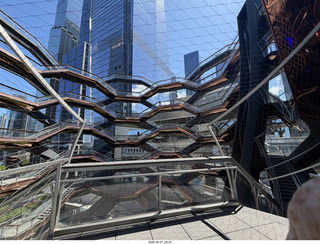 100 a2v. New York City - Vessel