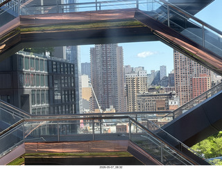 127 a2v. New York City - Vessel