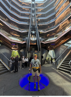 186 a2v. New York City - Vessel - blue circle + Adam