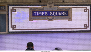 52 a2v. New York City - subway station - Times Square