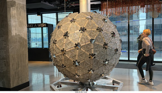 69 a2v. New York City - One Times Square - ball sculpture