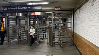 74 a2v. New York City - subway station - Lincoln Center