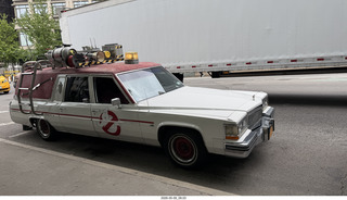 2 a2v. New York City - Ghostbusters car
