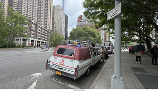 10 a2v. New York City - Ghostbusters car
