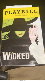 70 a2v. New York City - Wicked program