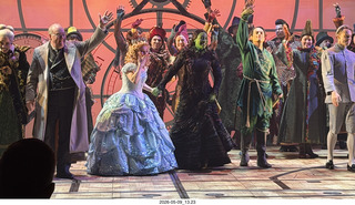 121 a2v. New York City - Wicked