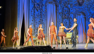 152 a2v. New York City Opera - La Traviata