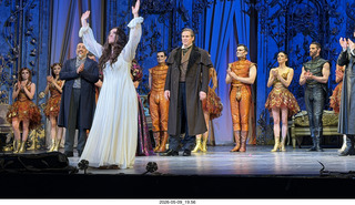 182 a2v. New York City Opera - La Traviata