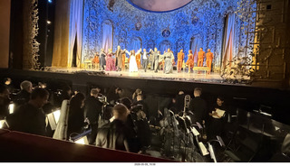 193 a2v. New York City Opera - La Traviata - orchestra