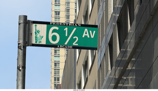 5 a2v. New York City - 6 1/2 Avenue