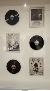 149 a2v. New York City - MoMA