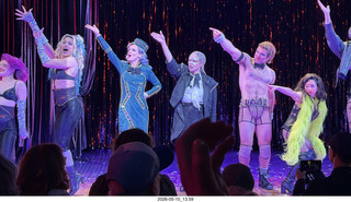 220 a2v. New York City - Rocky Horror Show