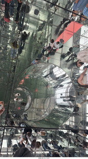 262 a2v. New York City - Summit, One Vanderbilt - mirrors