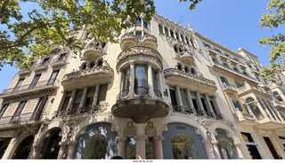 41 a2y. Spain - Barcelona - Gaudi house