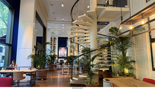 1 a2y. Spain - Barcelona - Seventy Hotel lobby