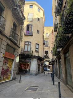 4 a2y. Spain - Barcelona - Born neighborhood