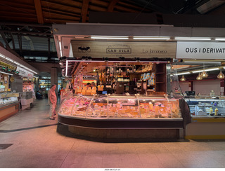 25 a2y. Spain - Barcelona - Born neighborhood