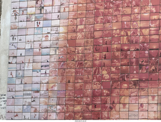 53 a2y. Spain - Barcelona - Born neighborhood - kiss mosaic street art