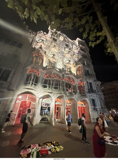 463 a2y. Spain - Barcelona - music at La Pedrera