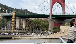 239 a2y. Spain - Bilbao - Guggenheim Museum - outside - bridge and spider
