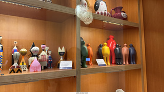 264 a2y. Spain - Bilbao - Guggenheim Museum - gift shop