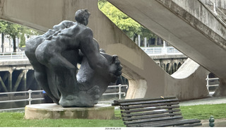 239 a2y. Spain - Bilbao - sculpture