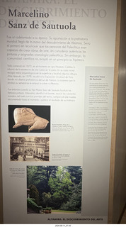 88 a2y. Spain - Museo de Altamira sign