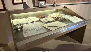 89 a2y. Spain - Museo de Altamira display
