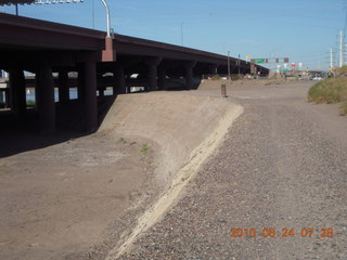 run along dirt road around Hayden on Tempe Town Lake (where it used to be)
